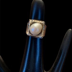 Silpada Sterling Silver and Cultured Pearl Ring